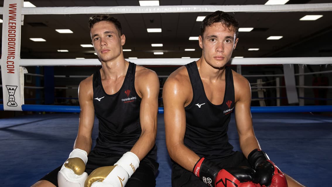 Boxing brothers Ioan and Garan Croft ease through to semifinals